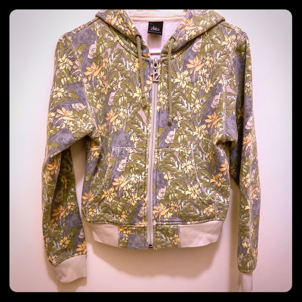Unique sweatshirt with subtle mystic details